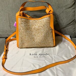 BRAND NEW 🔥 KATE SPADE NEW YORK MEDIUM KNOT TOTE WITH DUST BAG 😍
